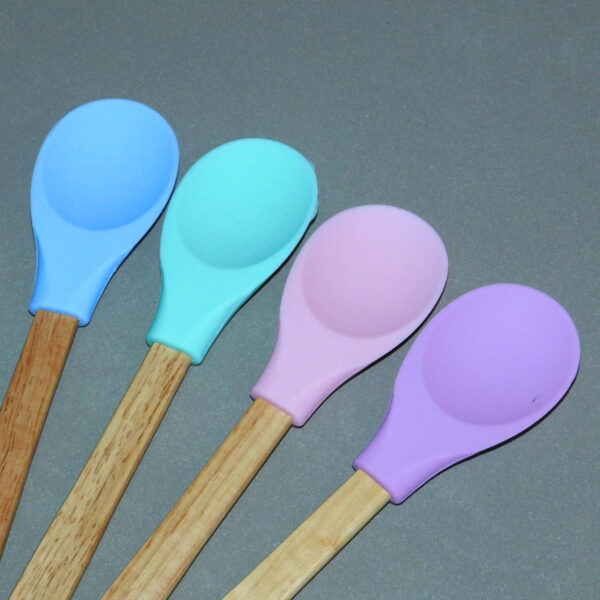 Cuchara silicona con mango madera x1 047F5 (hl)