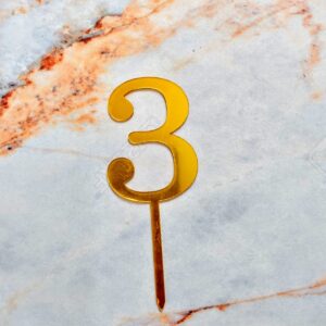 Numero “3” para torta dorado (HL)