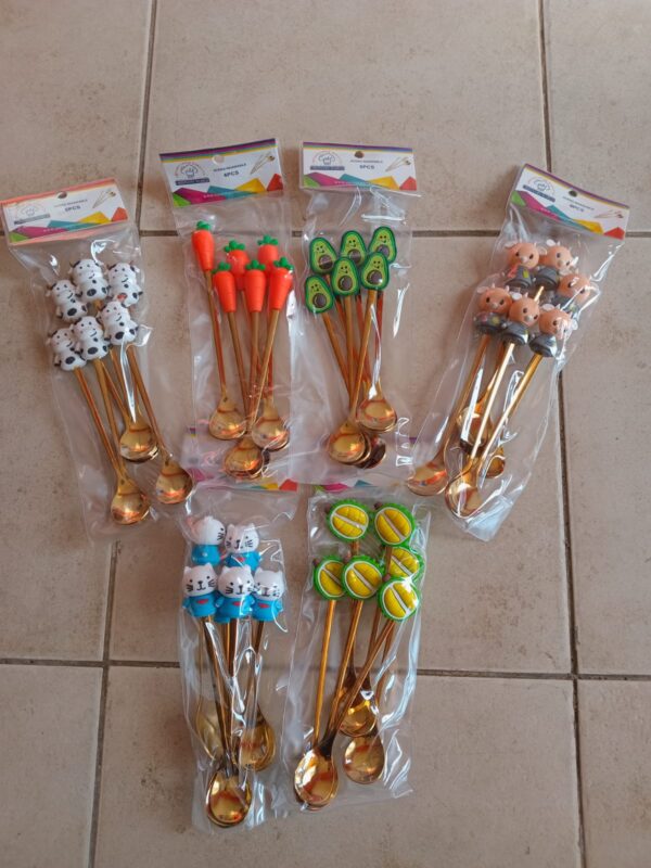 cucharas con decoración